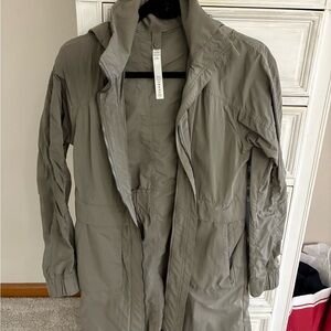 Lululemon Gray Green Hooded Rain coat Jacket